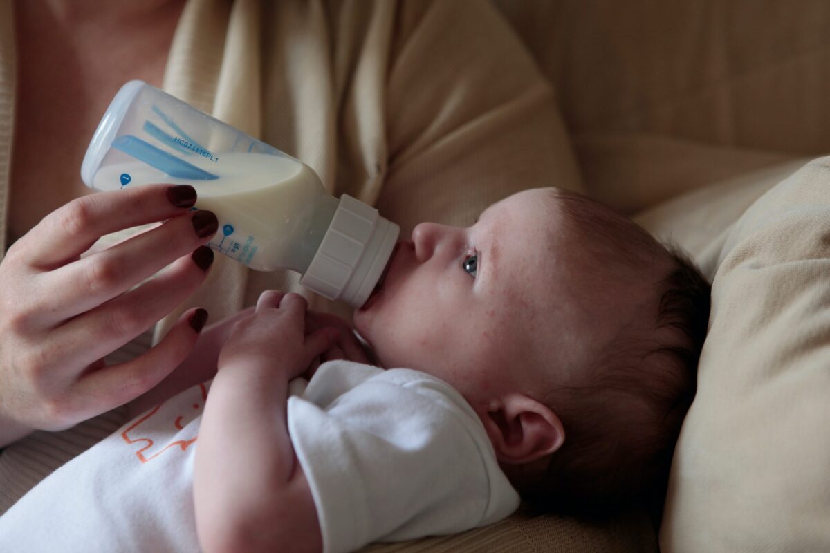 baby feeding milk