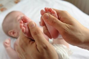 baby feet massage