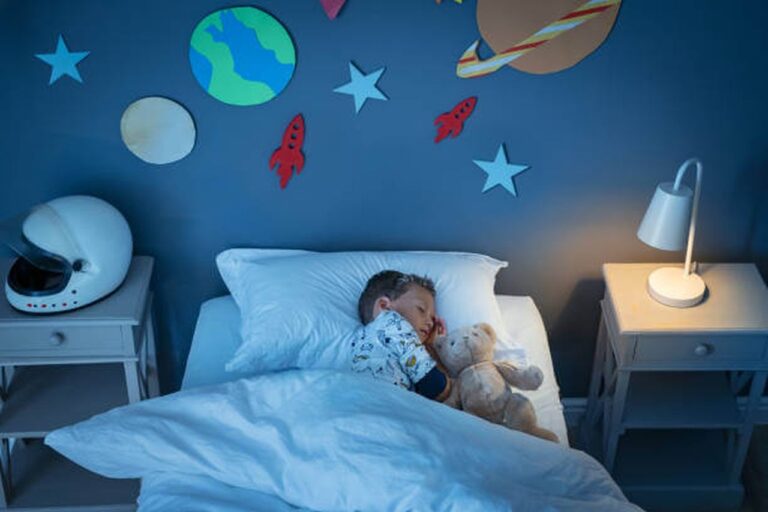 how-to-teach-a-toddler-to-sleep-alone