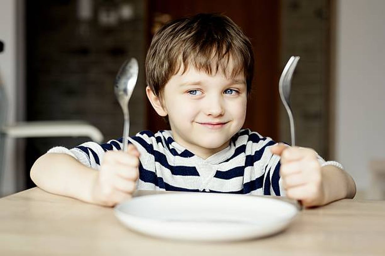 how-do-i-get-my-toddler-to-use-cutlery