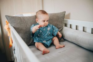 how do i get my baby to nap in the crib during the day (2)