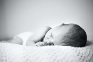 is it safe for babies to sleep on their backs