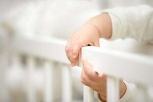 what safety features to look for in a crib